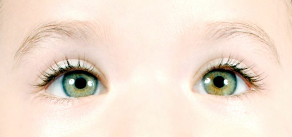 Baby grüne Augen